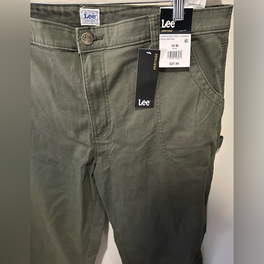 NWT Lee Heritage Olive Green Cropped Carpenter Pants SIZE 18 - Picture 4 of 5